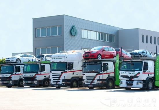 Transics公司將為H__dlmayr International國際公司規模超過610臺車輛運輸車的整支商用車隊配備業界領先的車隊管理系統，....jpg