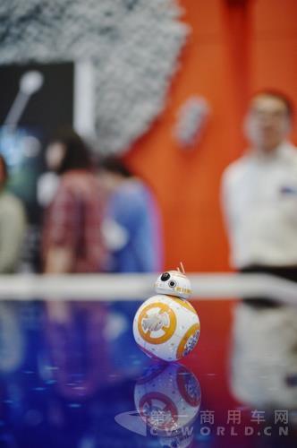 04_內置博世BMI055慣性傳感器的BB-8機器人.jpg