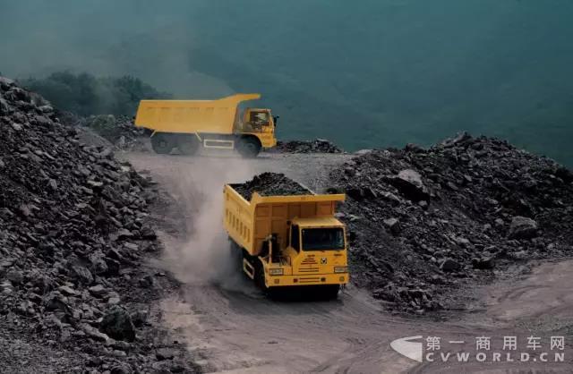 厲害！徐工非公路自卸車再獲300臺大訂單！.jpg