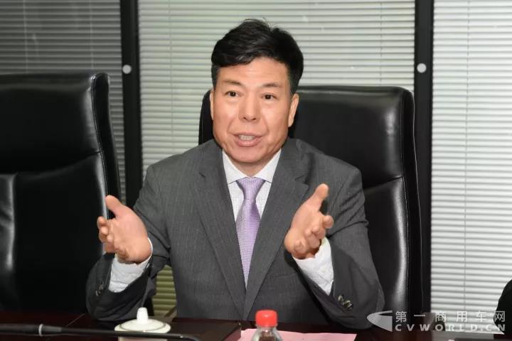 法士特與伊頓集團簽署面向未來全面戰略合作協議1.jpg