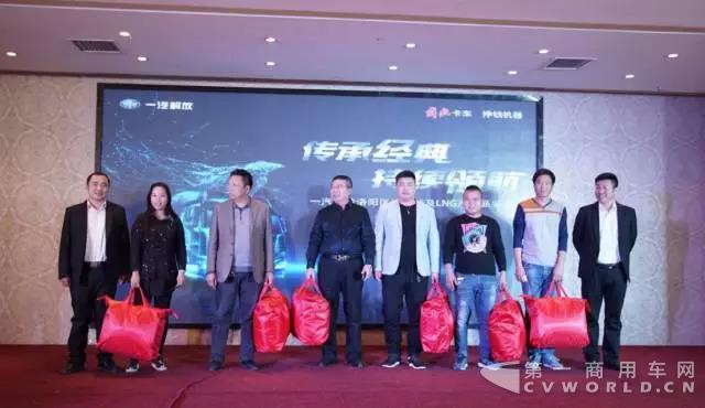 萬眾矚目！一汽解放閃耀古都洛陽！6.jpg