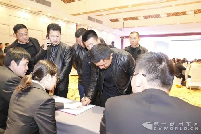技術創新，暢行無憂！解放J6L專用車創富鄭州6.jpg