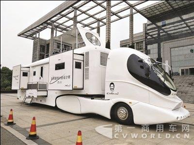厲害了！全球首款超豪華房車在常州誕生.jpg