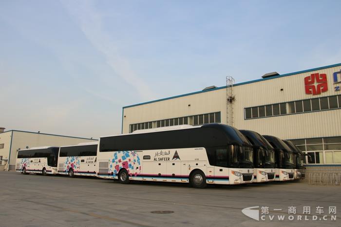 已交付沙特市場的中通高端旅游客車 (1).jpg