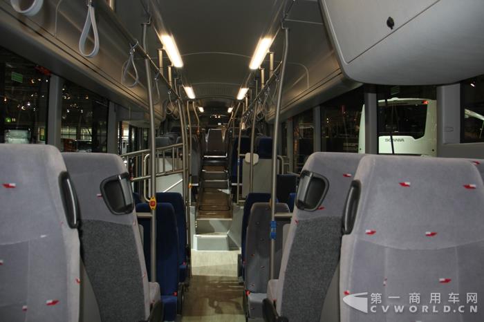 斯堪尼亞Citywide LE Suburban插電式混合動力公交車內飾.jpg