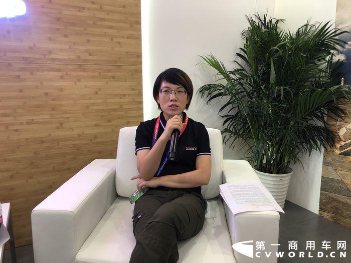 福田汽車皮卡事業(yè)部市場(chǎng)與商品規(guī)劃副總裁張微微.JPG