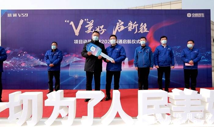交接象征著品質與價值探索的金鑰匙.jpg
