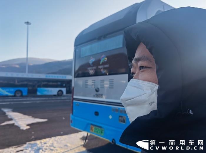 2月20日，北京冬奧會落下帷幕，在這場全球矚目的國際盛會上，“綠色辦奧”由理念變為現實，冬奧期間一系列綠色環保的科技、產品備受關注。其中，在交通領域，氫燃料電池汽車示范運營成為踐行“綠色冬奧”的重要表現。