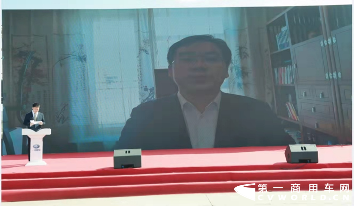 一汽解放內蒙口岸大客戶209輛牽引車交車儀式3.png