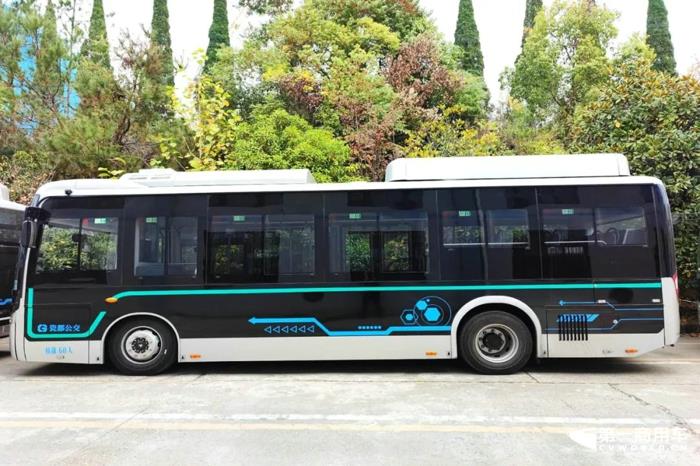 瓷都再傳捷報！60臺歐輝BJ6851交付景德鎮(zhèn)公交4.jpg