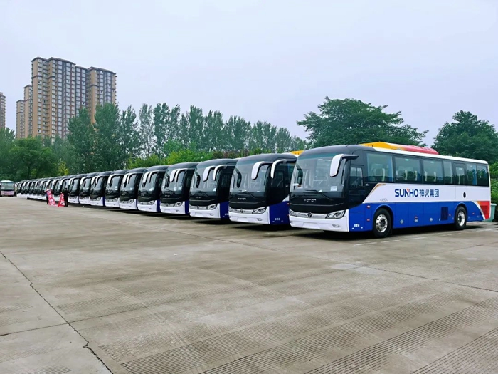 歐輝BJ6117純電動城間客車交付神火集團5.jpg