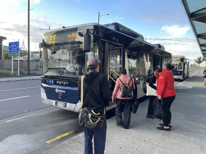 福田新西蘭首輛純電動公交車導(dǎo)入運(yùn)營1.jpg