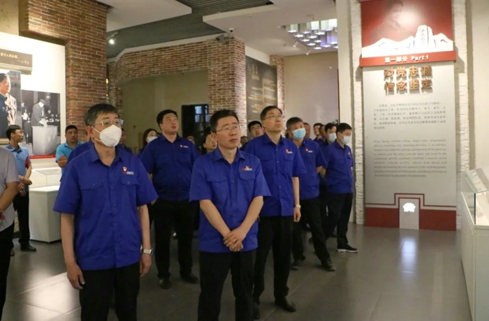 中通客車組織開展“弘揚革命精神，傳承紅色基因”黨性教育活動2.jpg