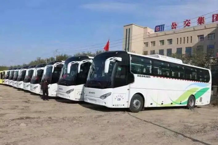4100公里 自駕交付——創維汽車跨越千里 奔赴昌吉公交10.jpg