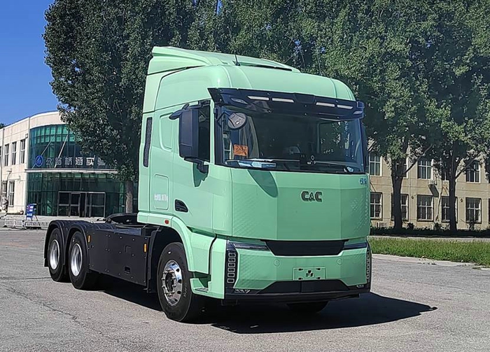 聯合重卡純電動牽引車.jpg