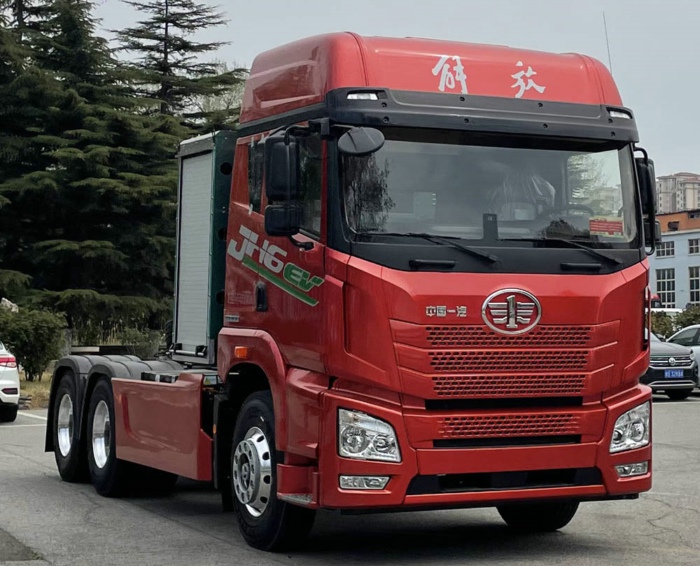 解放CA4259P26T1BEVA80純電動牽引車，今年一季度長治市銷量第二.jpg