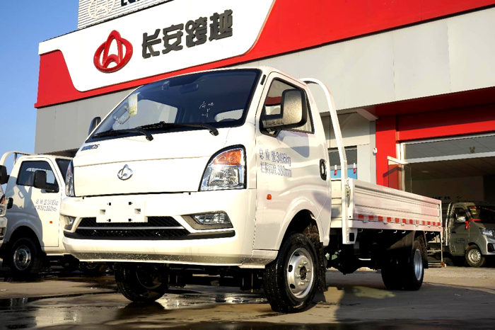 長安跨越者D5柴油版成工地運(yùn)輸“好搭檔”！1.png
