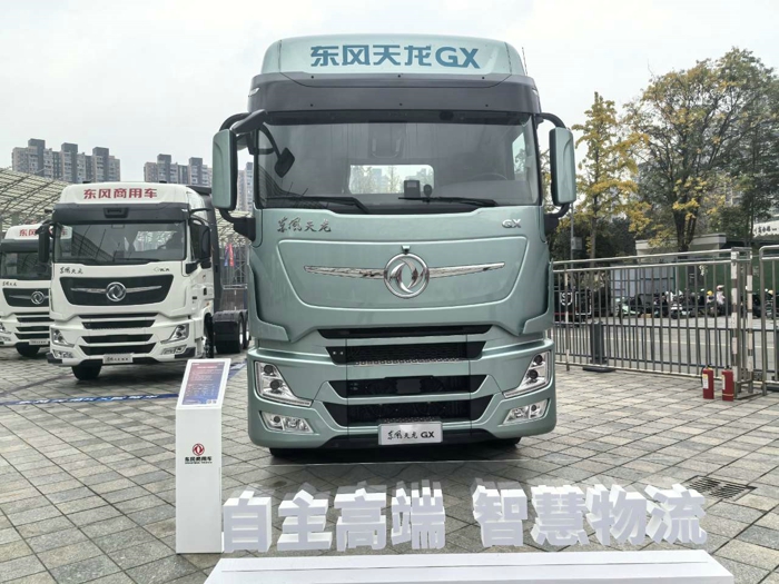 東風天龍GX高端牽引車2.jpg