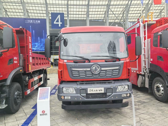 東風天錦VR燃油自卸車玉柴220 2.jpg