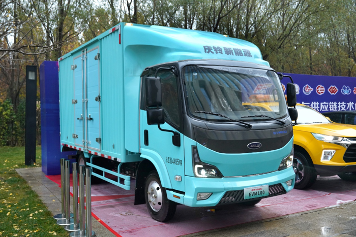 【第一商用車網  原創】據第一商用車網統計，在2024年11月（2024年11月4日-2024年12月1日）的4周內，國內10家主流輕卡企業（或品牌）的“輕卡第一影響力指數”總得分為1401分，環比2024年10月（2024年9月30日-2024年11月3日）的5周得分（1786）下降了21.6%，同比2023年11月（2023年10月30日-2023年12月3日）的5周得分（1969分）下降了28.8%。
