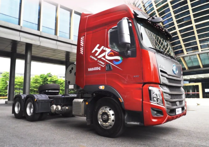 乘龍H7燃氣牽引車.png