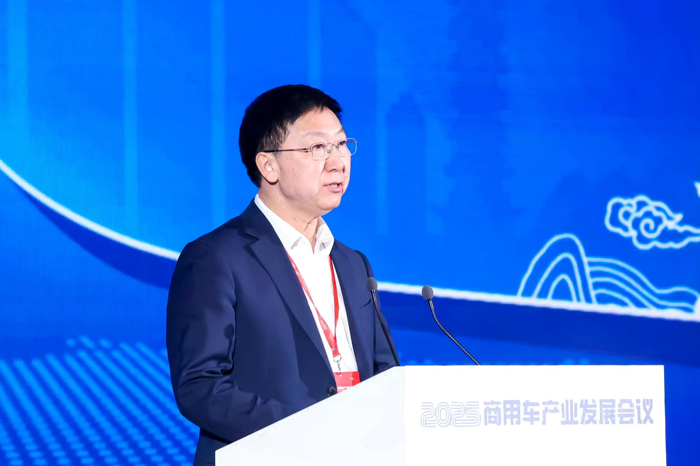 付炳鋒：從產品輸出向體系共建轉型，提升中國商用車國際競爭力.png