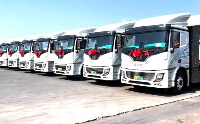 徐工新能源牽引車海南.jpg