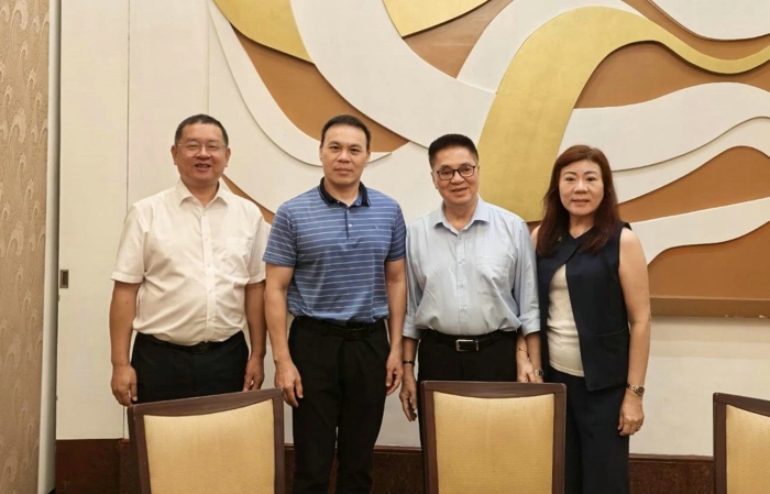 李漢陽率隊走訪菲律賓市場1.jpg