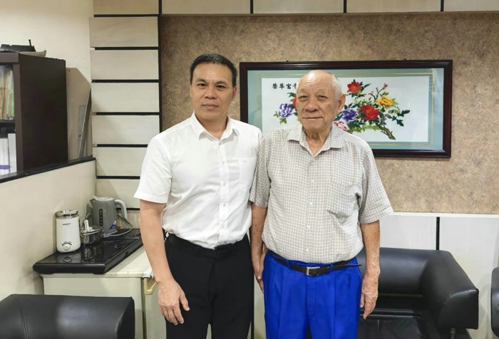 李漢陽率隊走訪菲律賓市場2.jpg