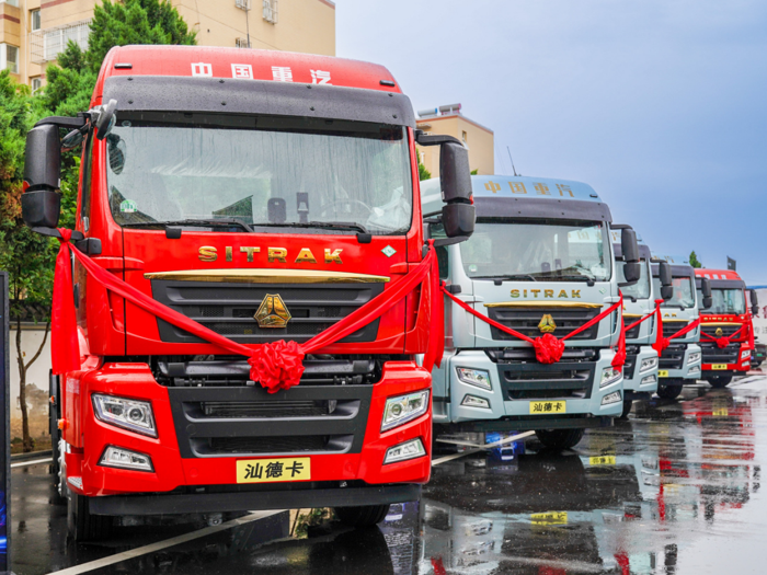 汕德卡G7M牽引車1.png