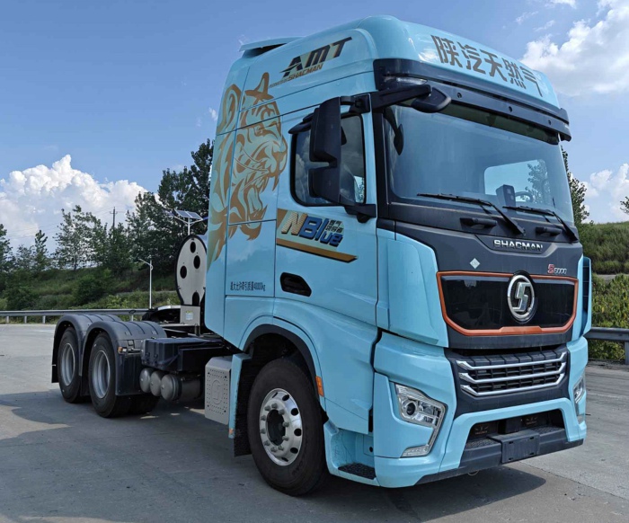 陜汽S6000天然氣牽引車搭載濰柴WP16NG720E61發動機，720馬力.jpg