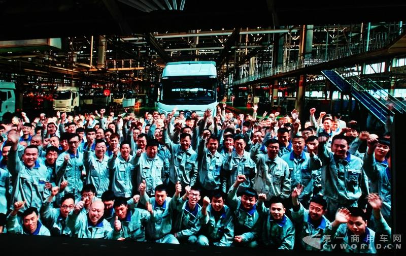 解放J7下線儀式在長(zhǎng)春生產(chǎn)基地同步舉行