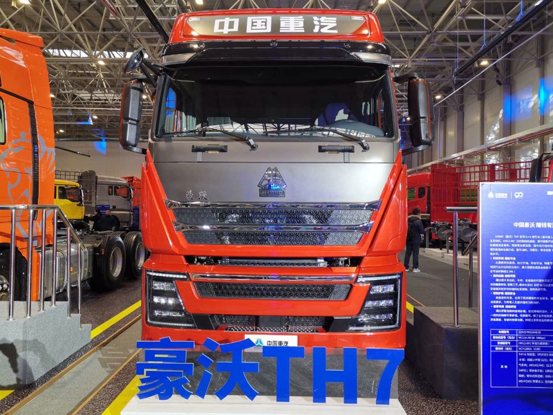 重汽豪沃TH7 6×4牽引車（豪華版），重汽MC11H 國五發動機
