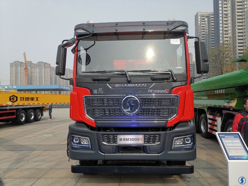 德龍M3000 S 8×4公路標準版自卸車