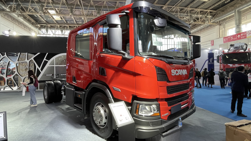 斯堪尼亞P320 4X2多功能主戰（底盤）